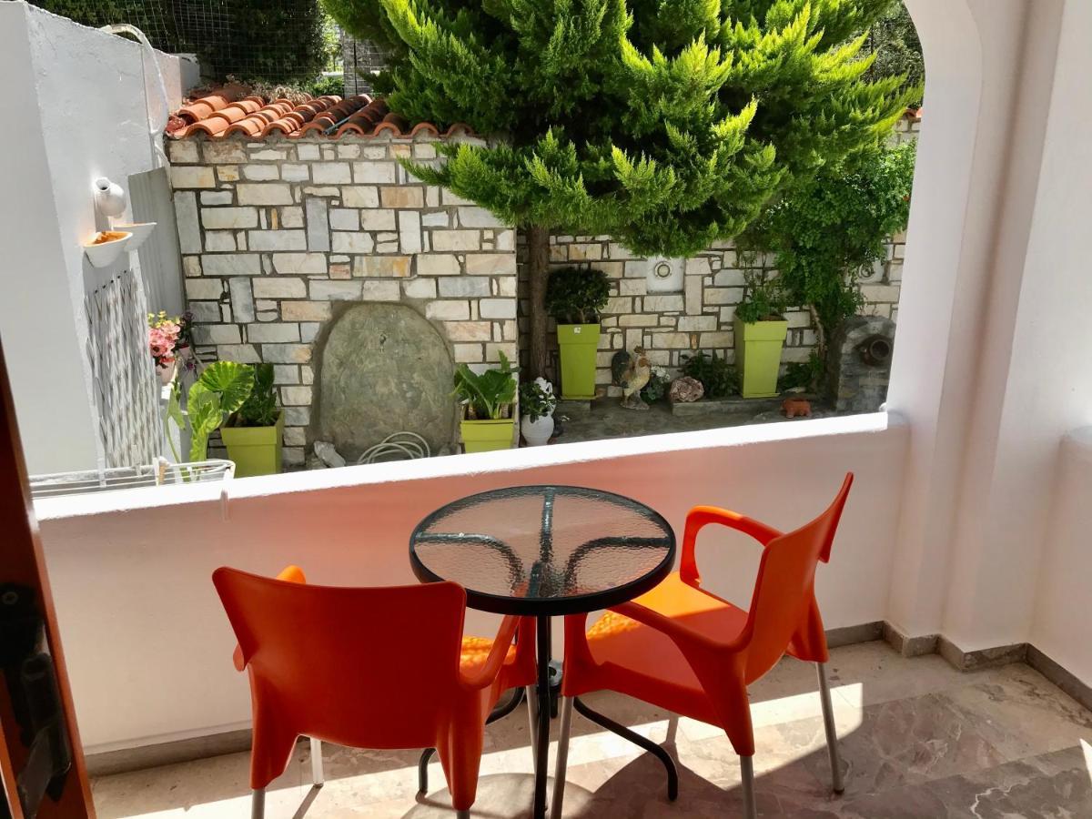 Vassiliki Rooms Πάρος Εξωτερικό φωτογραφία