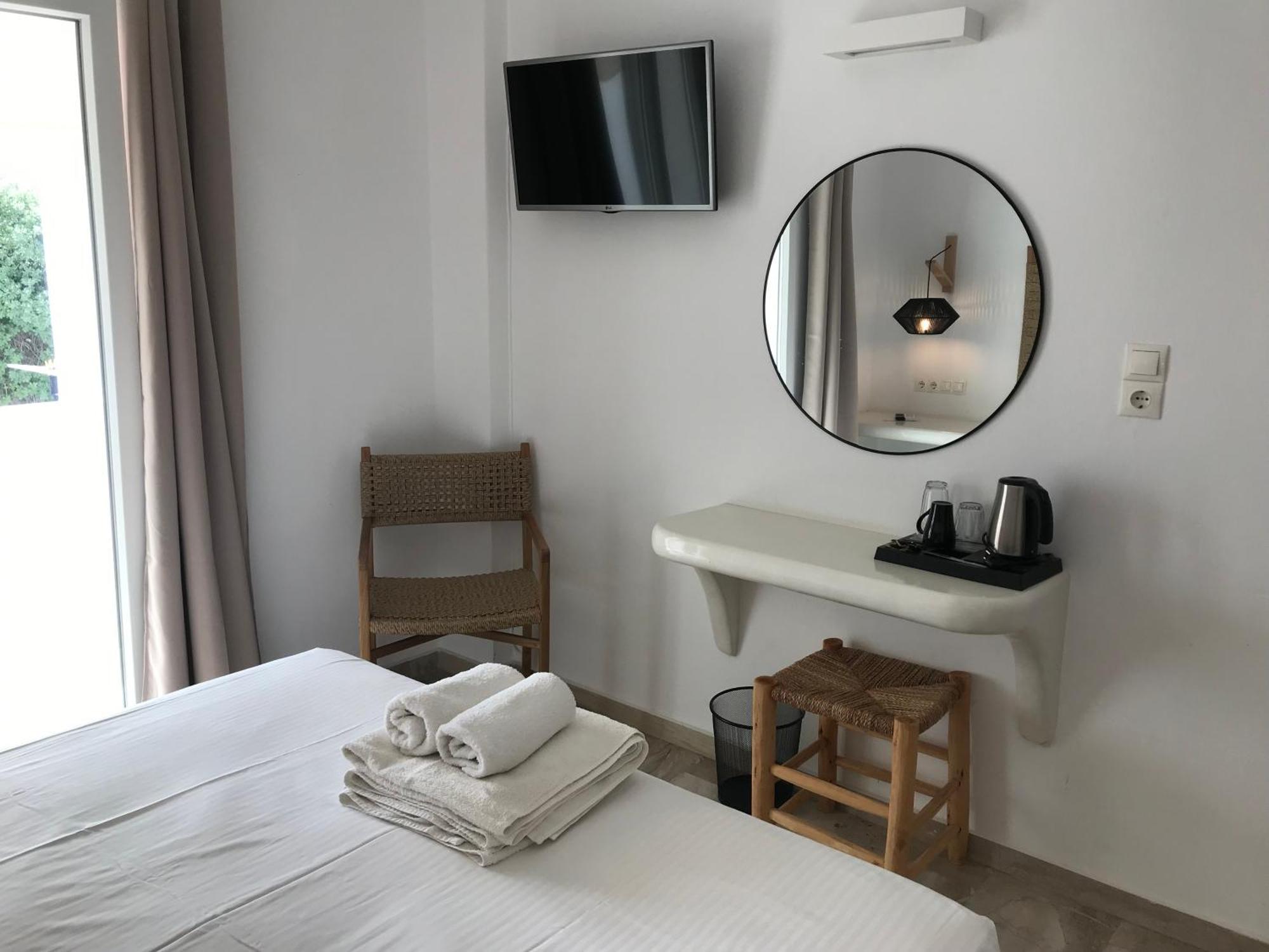 Vassiliki Rooms Πάρος Εξωτερικό φωτογραφία